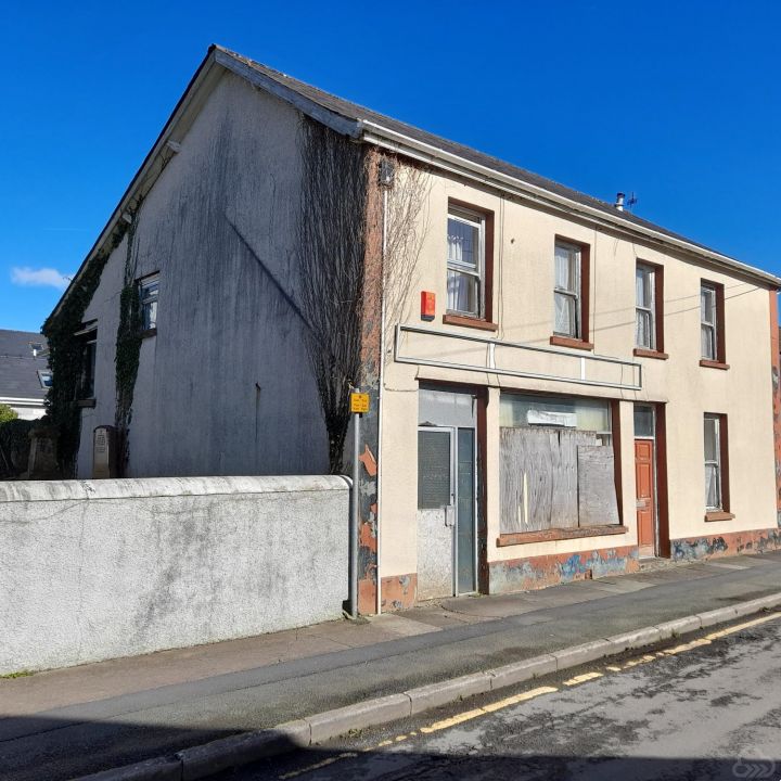 32 Queen Street