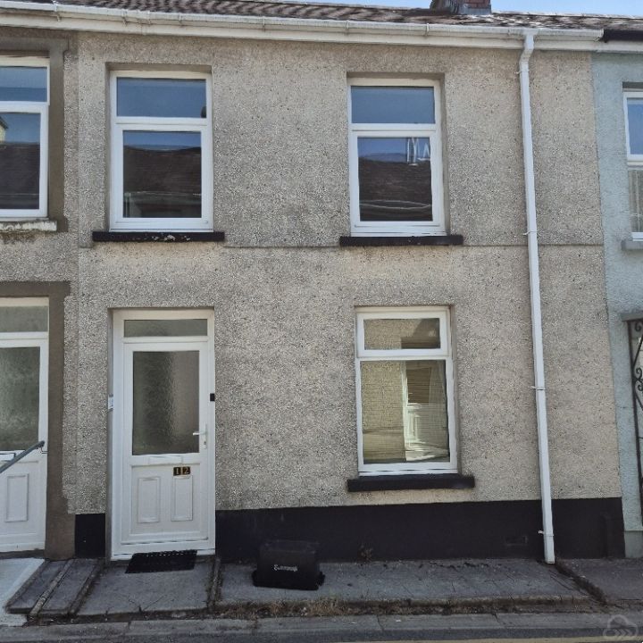 12 Greenfield Place